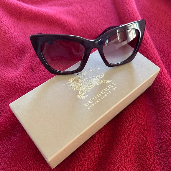 Burberry Woman’s Marianne Sunglasses (Violet Gradient) - Picture 1 of 6